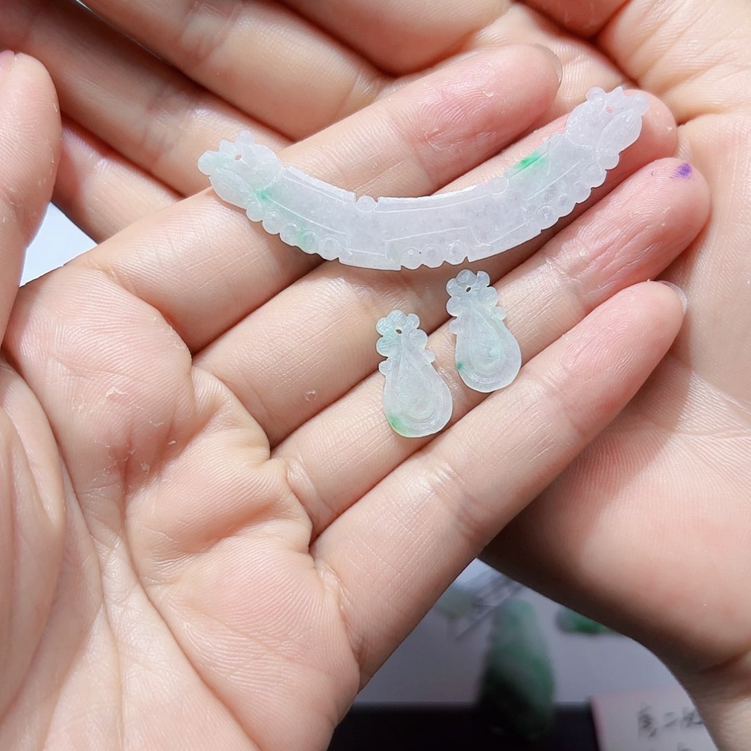 定制翡翠未镶嵌宋***爱天然缅甸翡翠A货时尚精美挂件