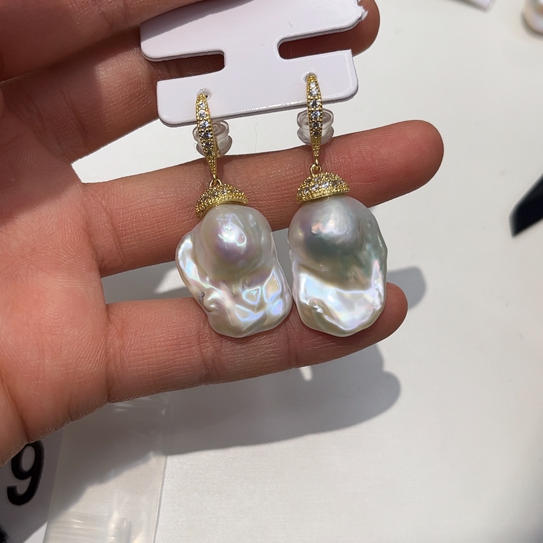 淡水珍珠合金耳饰