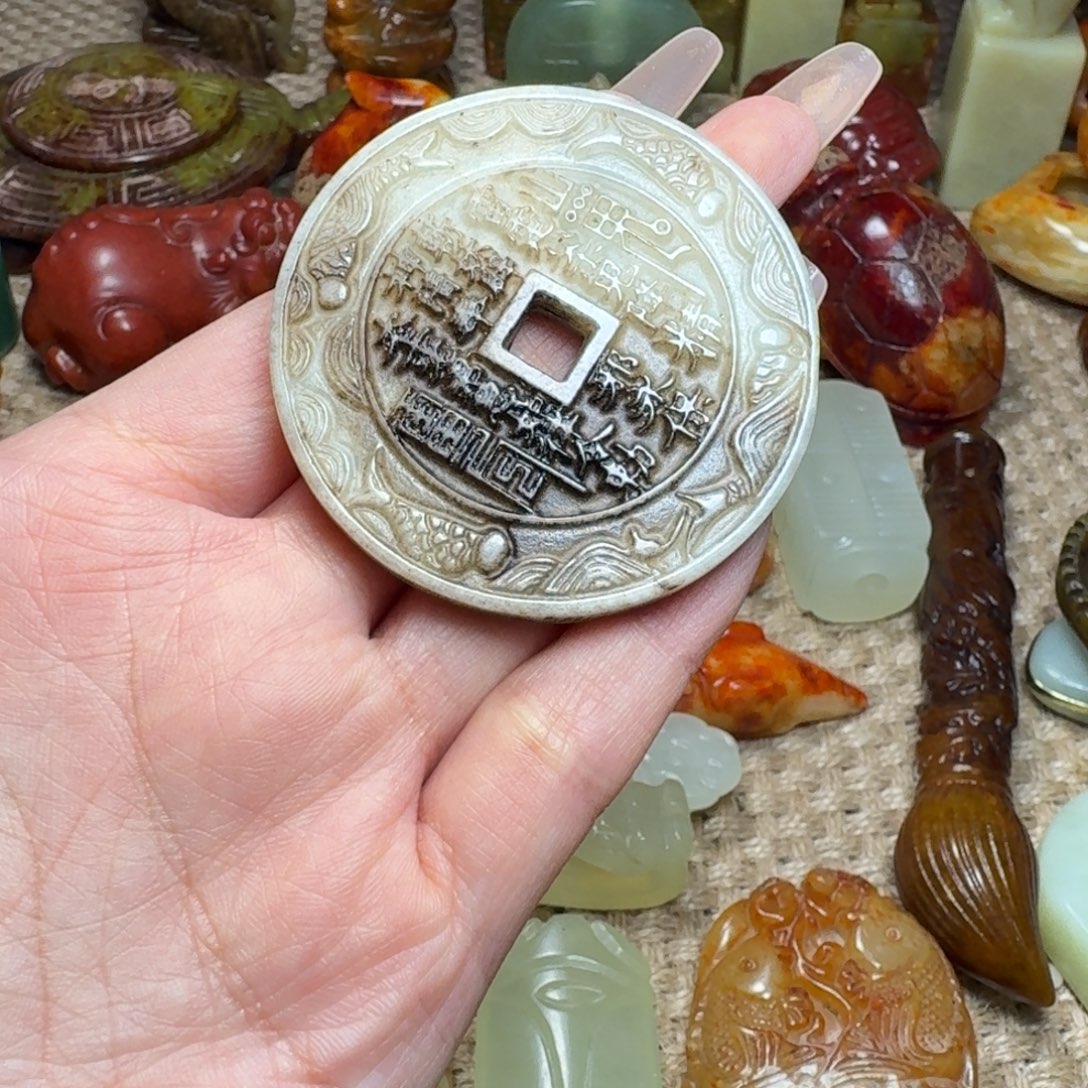 蛇纹石玉未镶嵌颈饰