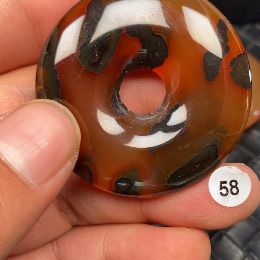 玛瑙/玉髓未镶嵌颈饰挂件