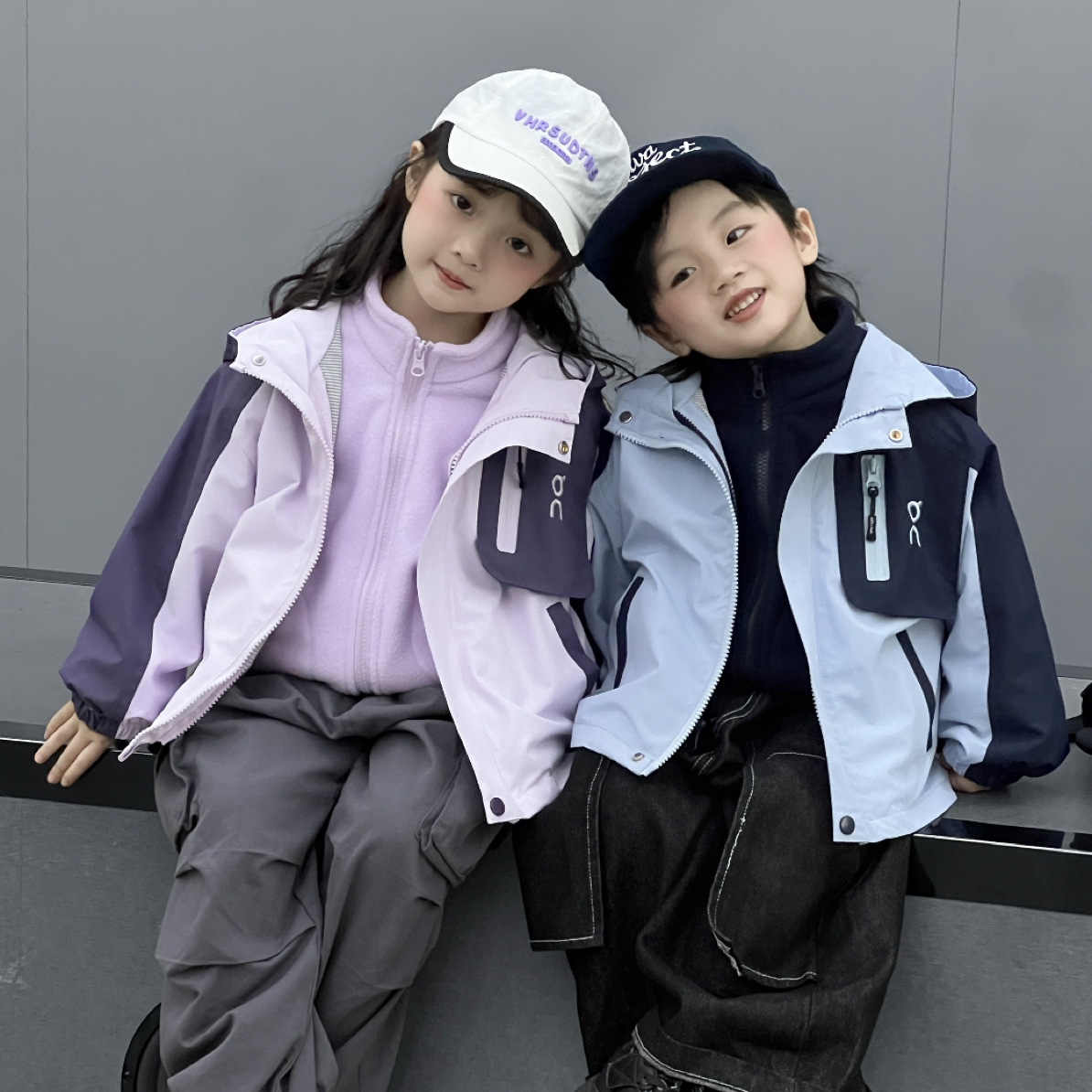 QY2025爆款男孩女孩冲锋衣三合一外套