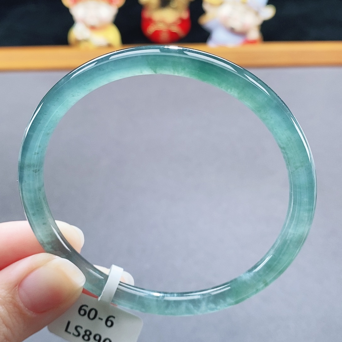 翡翠未镶嵌手镯116