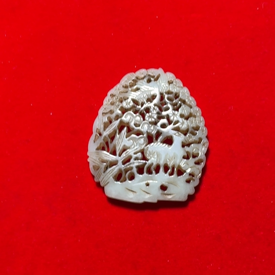 哈***色和田玉（糖玉）未镶嵌挂件