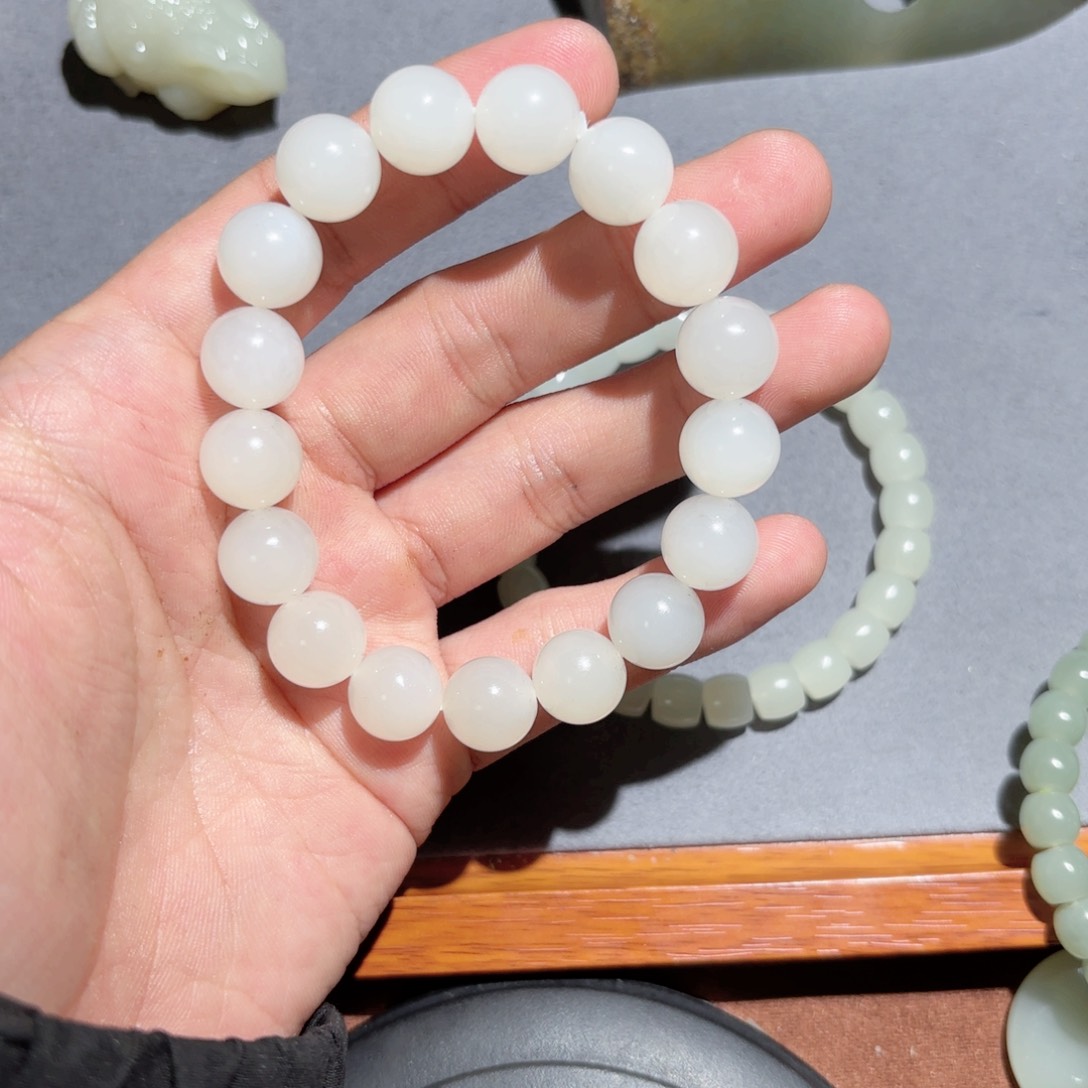 和田玉手链未镶嵌畅*