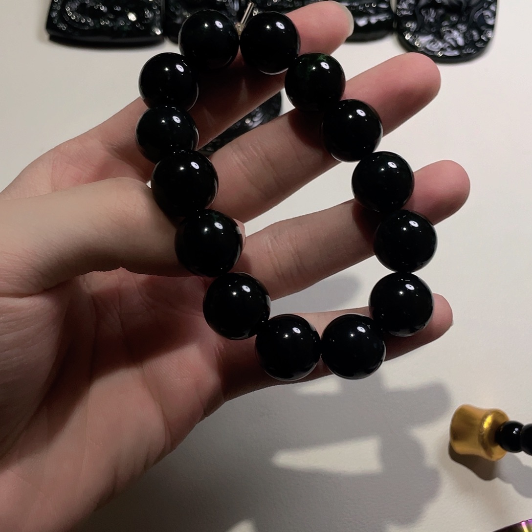 翡翠未镶嵌颈饰翡翠14