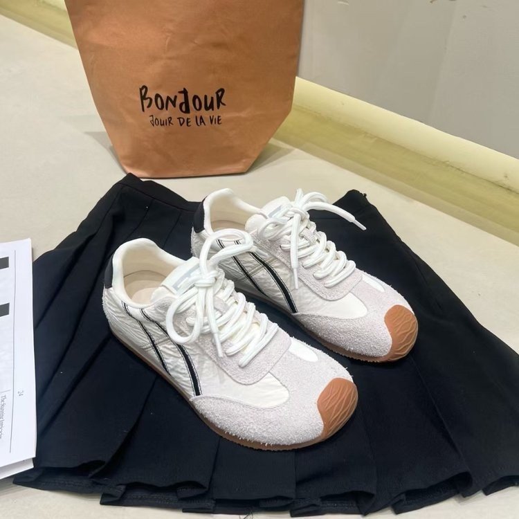 德训鞋轻便，让你的小身材轻松出行低帮（帮高小于10cm)