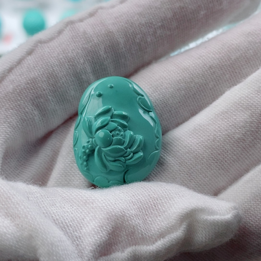 绿松石配饰未镶嵌