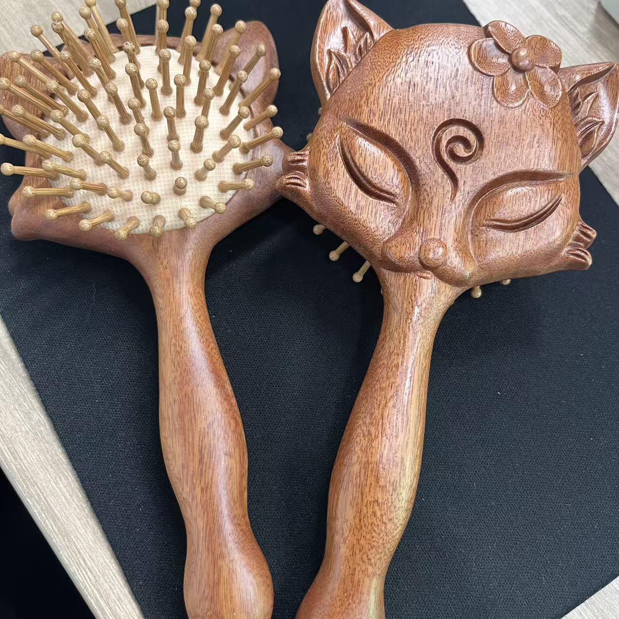 红檀气垫梳*（多样性发一件）