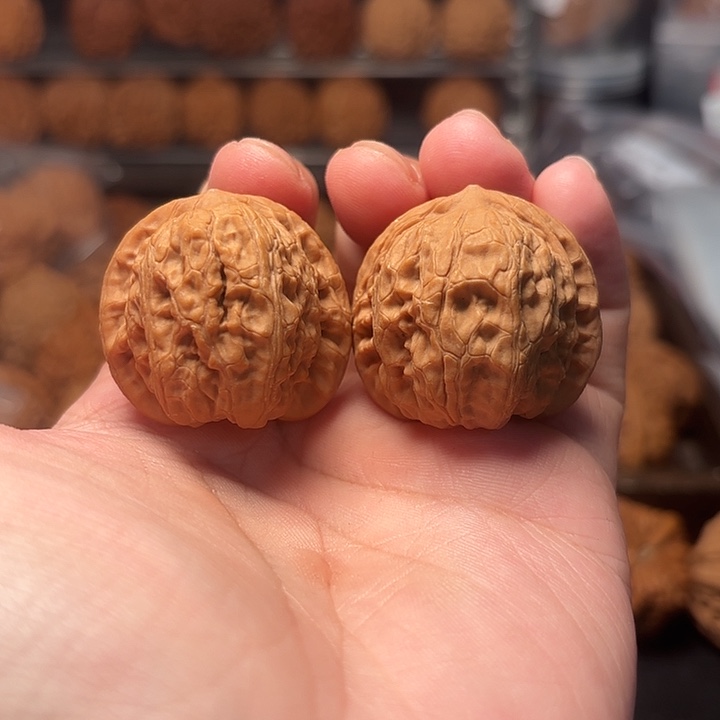 1文玩核桃蜡皮小帽子35-520