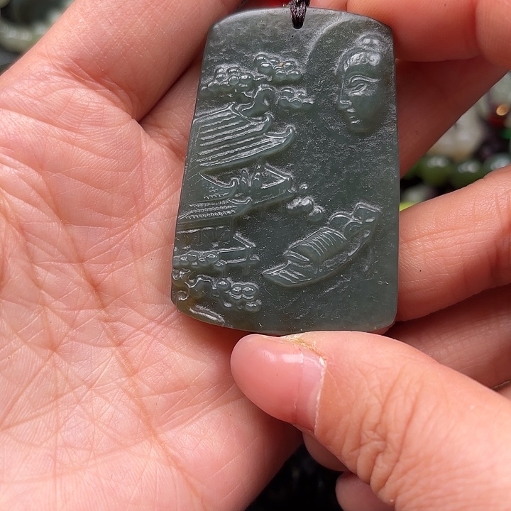 和田玉颈饰未镶嵌