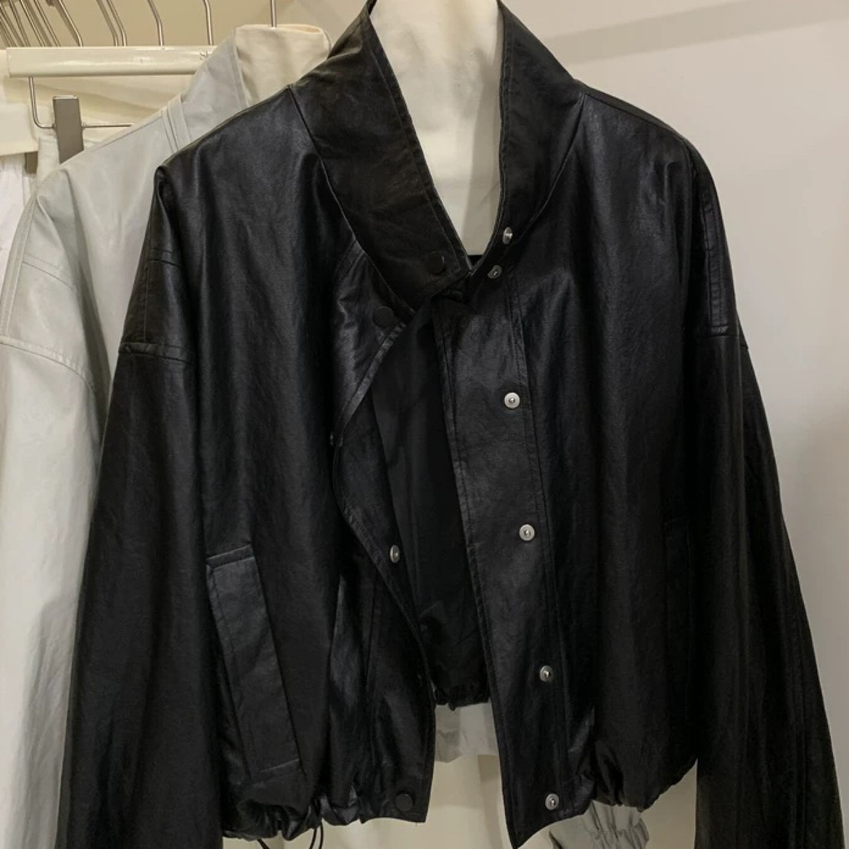 皮衣外套女2025新款早秋季高级感小个子短款机车服夹克上衣
