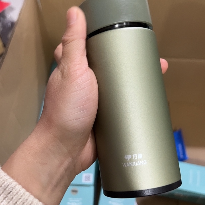 万象D20A绿色304没有网315保温杯加杯套