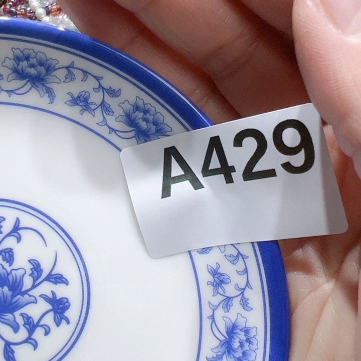 瓷片灿****了Cogogdyofyfogoyypg