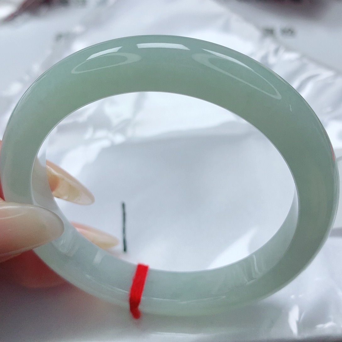 翡翠手镯未镶嵌缅甸天然A货翡翠