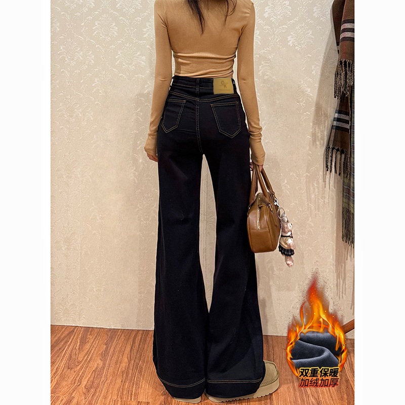 黑色不贴腿加绒微喇牛仔裤女2025年冬新款遮肉显瘦显腿直喇叭长裤
