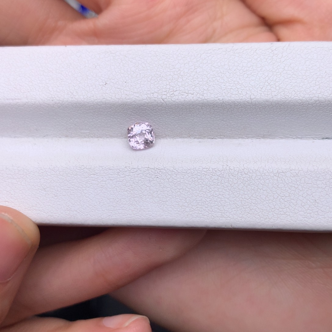 裸石尖晶石?*晴0.885ct