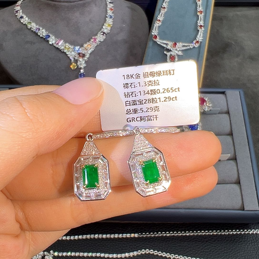 祖母绿耳坠18K金镶嵌