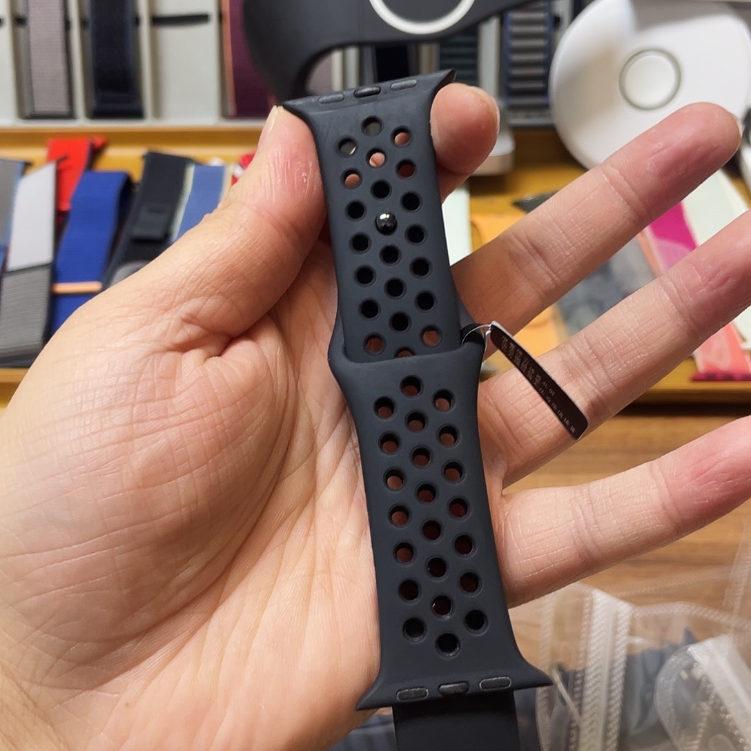 99新95新ml洞洞大表盘黑色