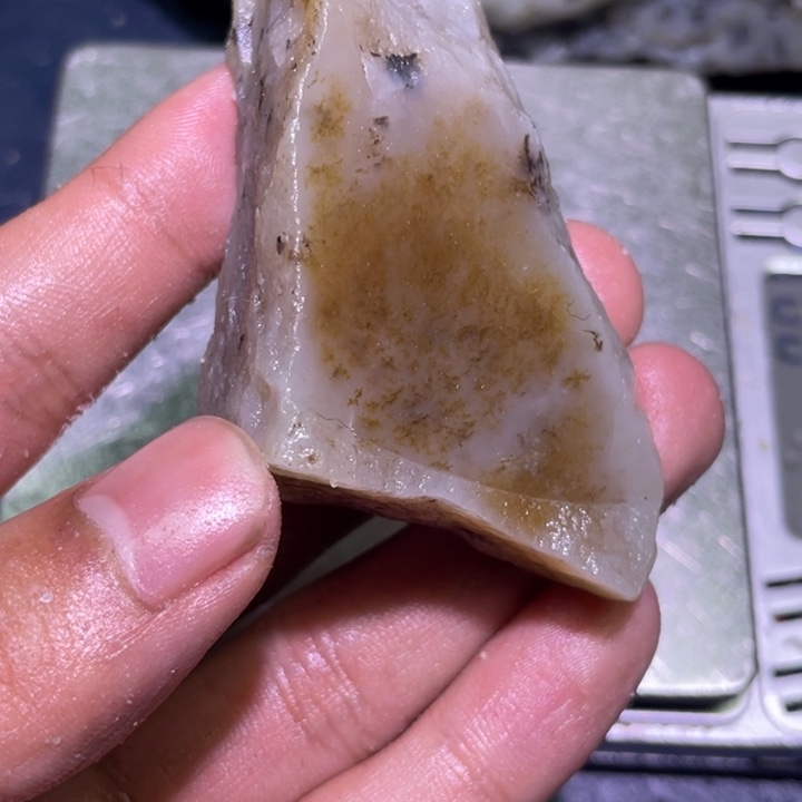 和田玉（糖玉）未镶嵌珠宝半成品