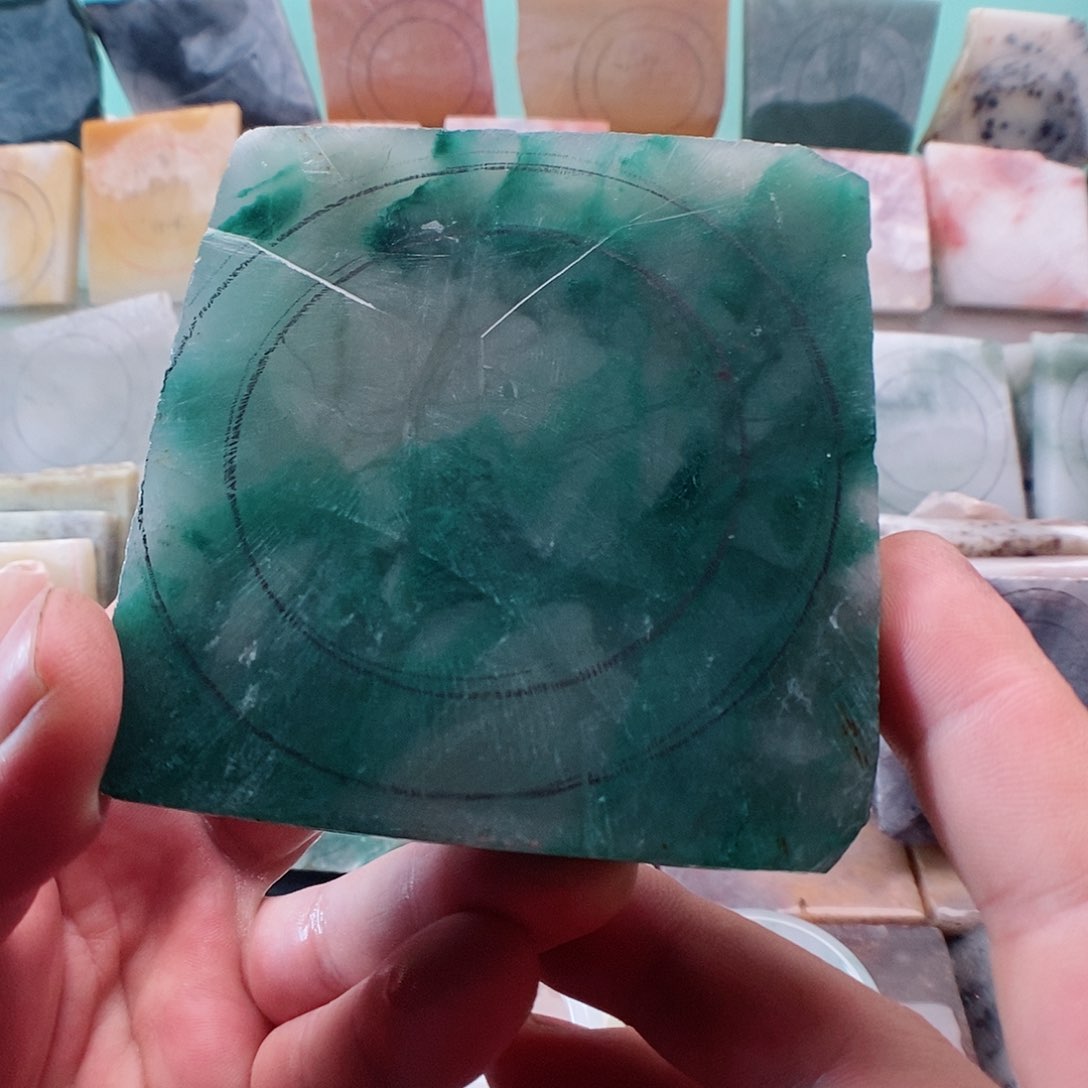 石英质玉手镯未镶嵌十***院独龙玉手镯定制