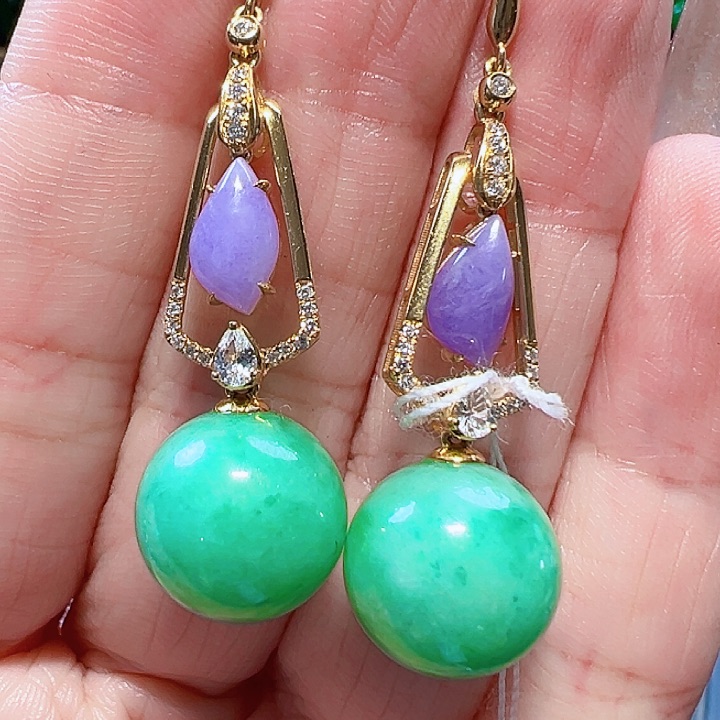 翡翠耳饰18K金镶嵌签收后24小时鉴赏期