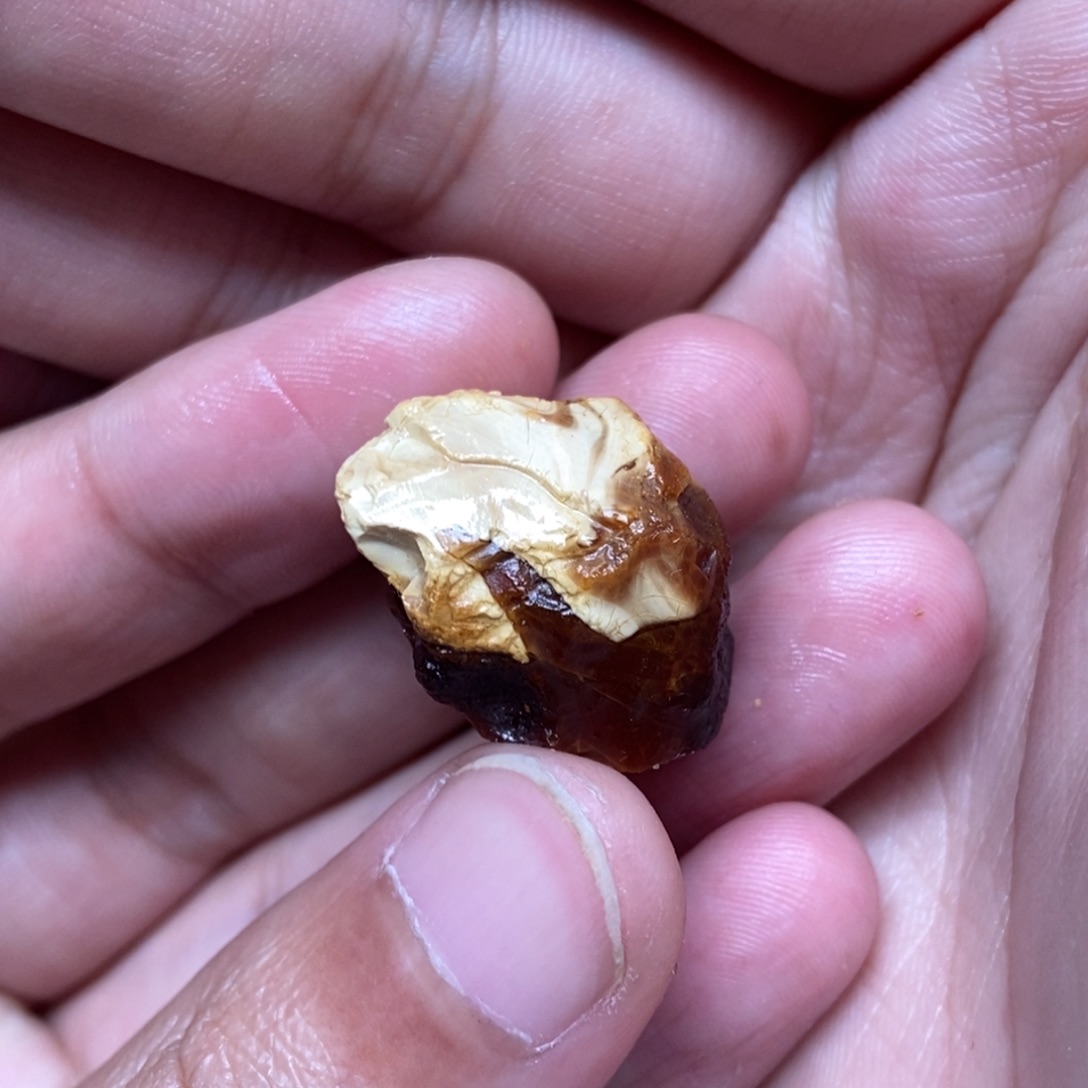 定制琥珀未镶嵌定制