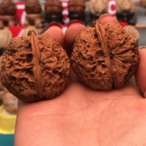 文玩核桃把件云南铁核桃