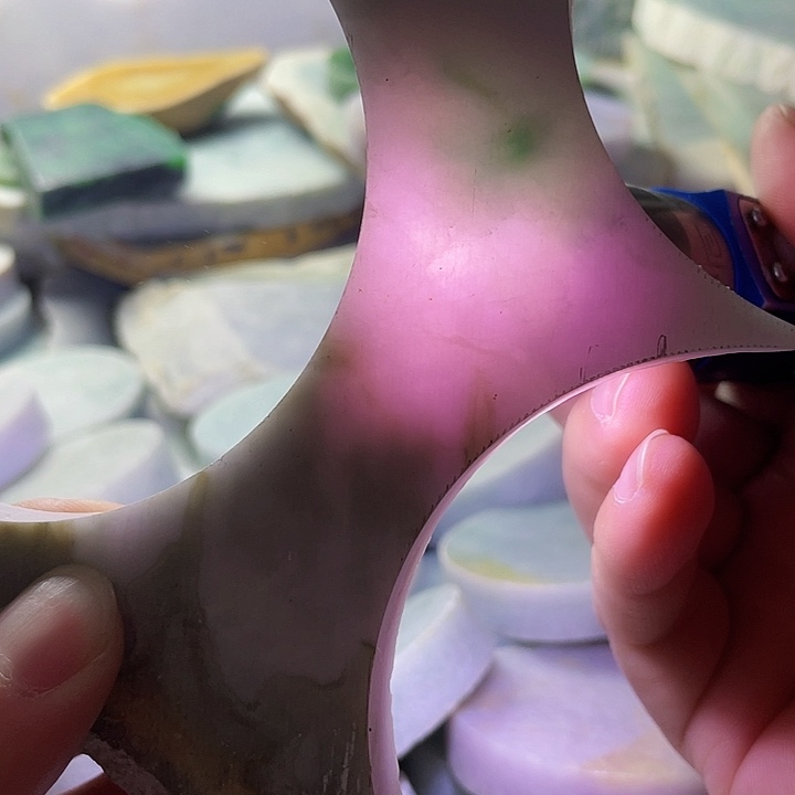 翡翠挂件未镶嵌毛料10