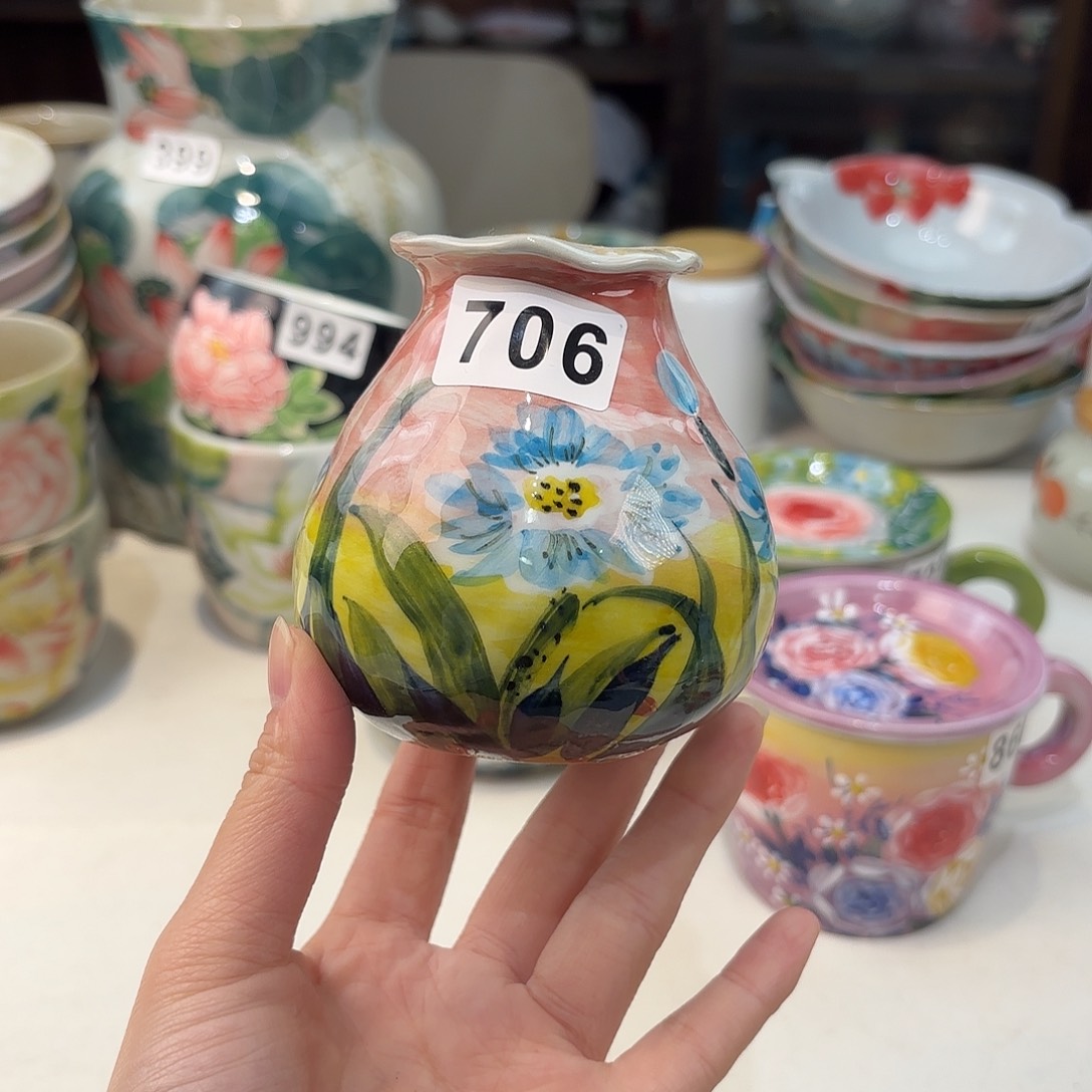 瓷片兔兔好可爱啊我