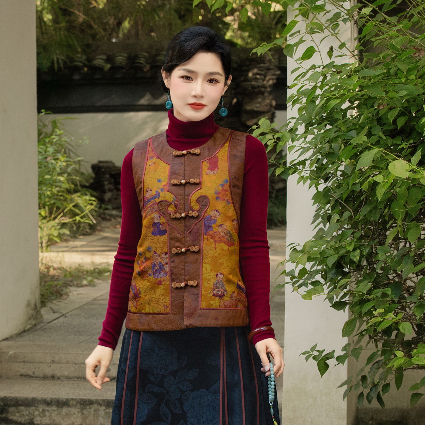 华族经典【251028T】桑蚕丝真丝小糖人葫芦扣圆领如意夹棉加厚马甲