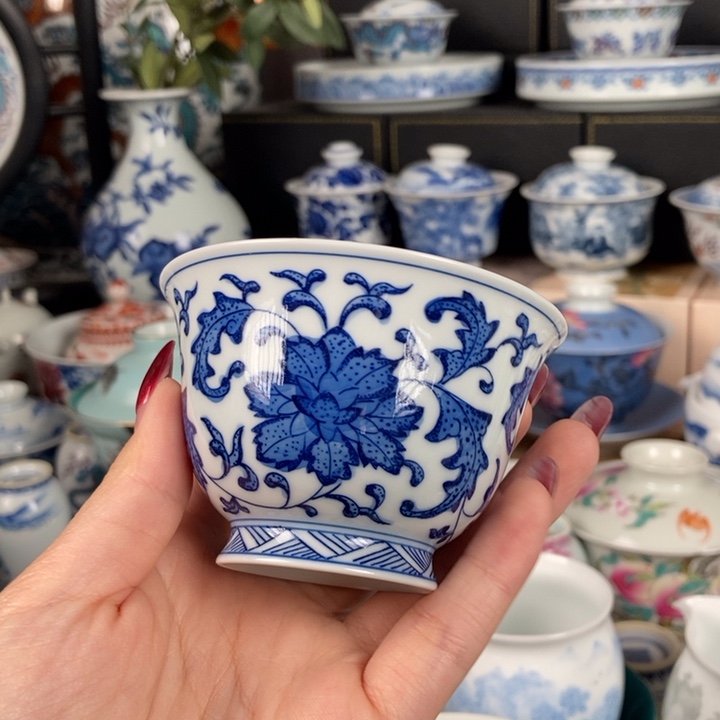 杯折葵非器缠枝莲撇口杯