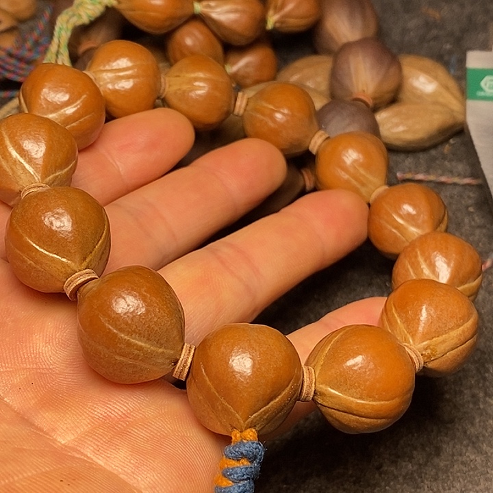 手串橄榄核1.9尺寸20号