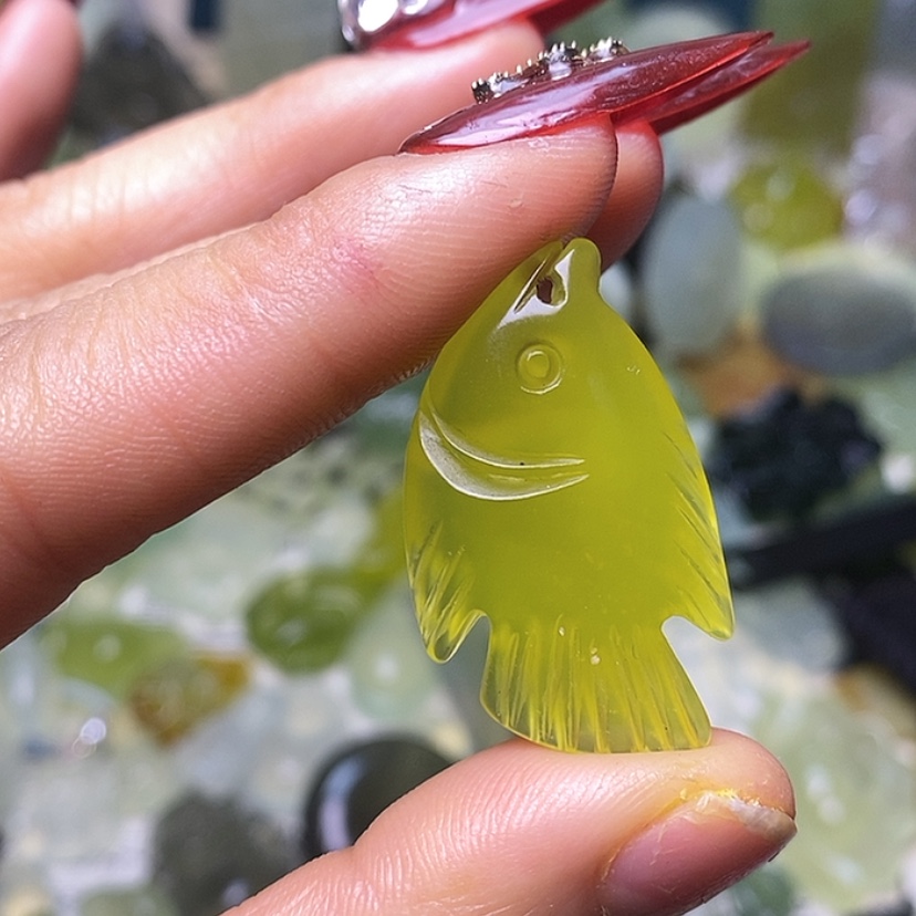 【闪购商品】蛇纹石玉颈饰未镶嵌