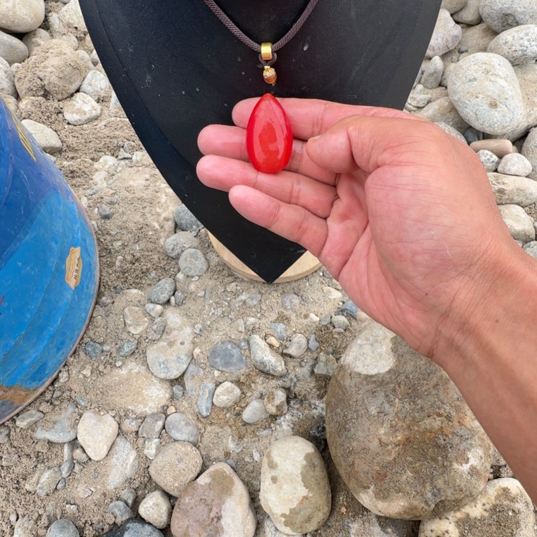 精品无镶嵌小吊坠 