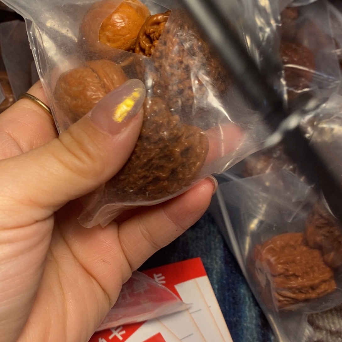 白***C吊坠文玩核桃         