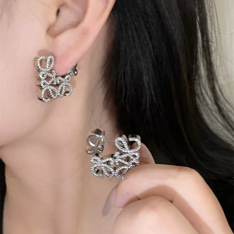 925银陶瓷耳饰 高级感微镶锆石几何镂空方形耳钉S925银针轻奢个性