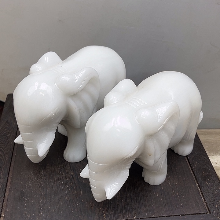 汉白玉雕刻家居装饰