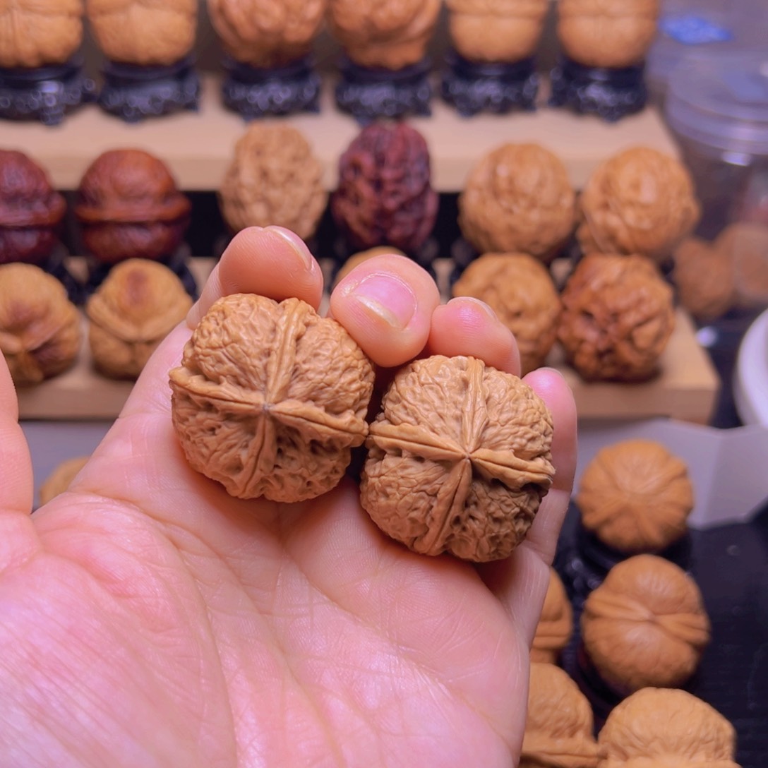 文玩核桃吊坠35w玉璧四棱35尺