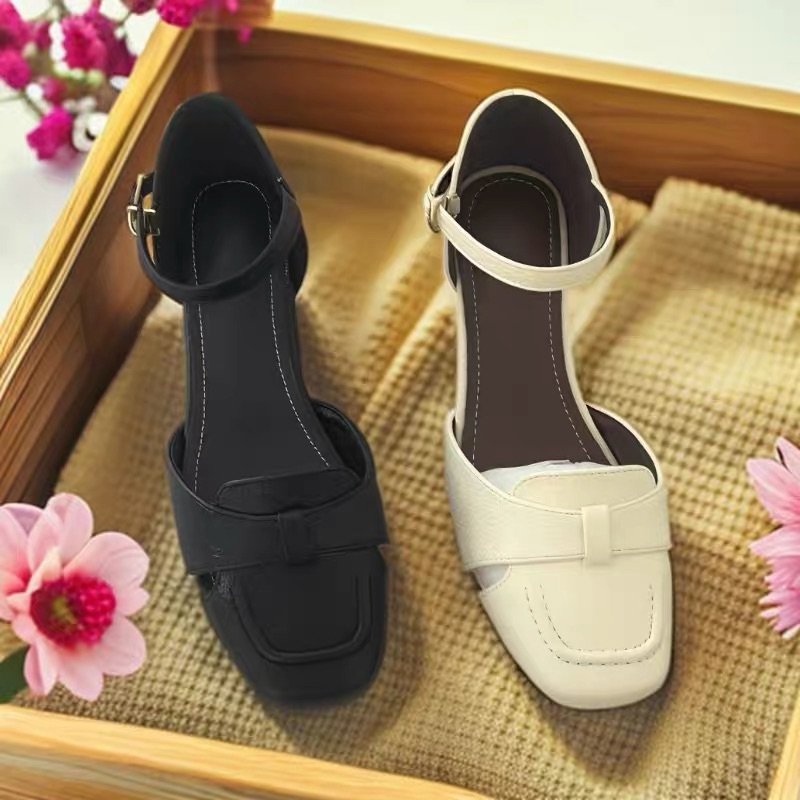 低跟休闲风包头女法式夏季时装凉鞋纳帕纹城市游牧风