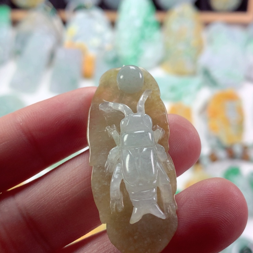 【闪购商品】翡翠吊坠(不含链)未镶嵌