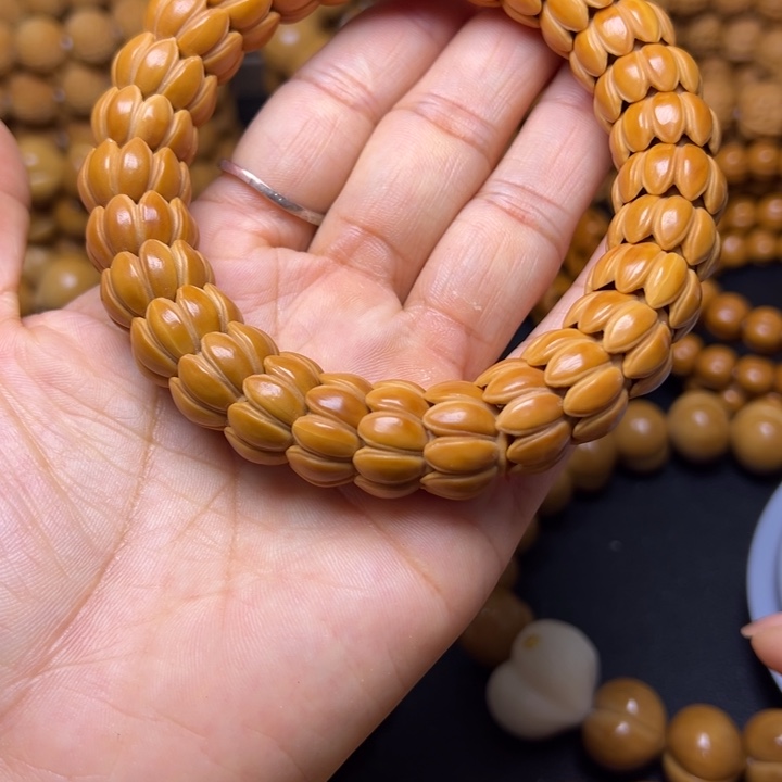 吊坠橄榄核聚宝盆