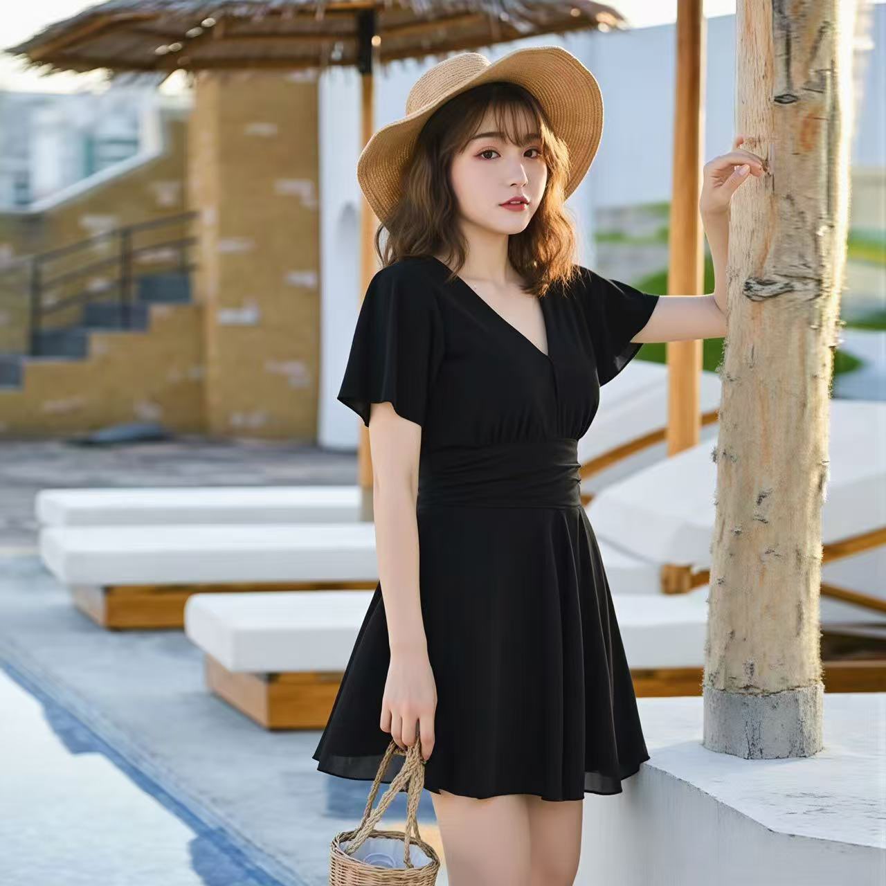 加肥加大保守连体裙式平角泳衣遮肚显瘦保守聚拢度假海边温泉泳装