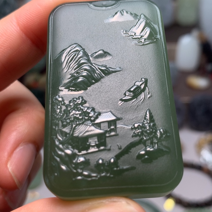 和田玉未镶嵌颈饰