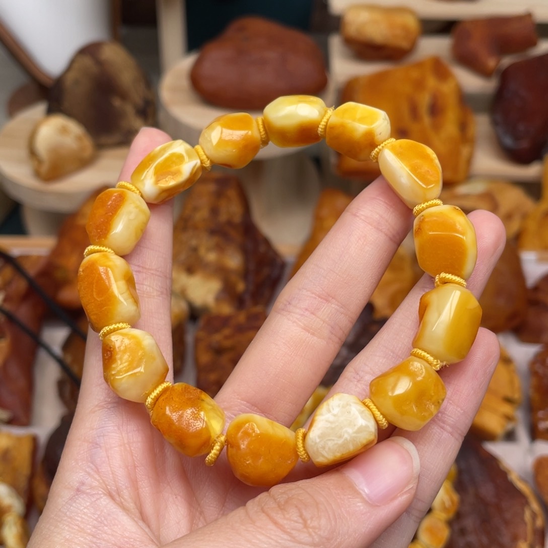 未镶嵌琥珀珠宝奇石