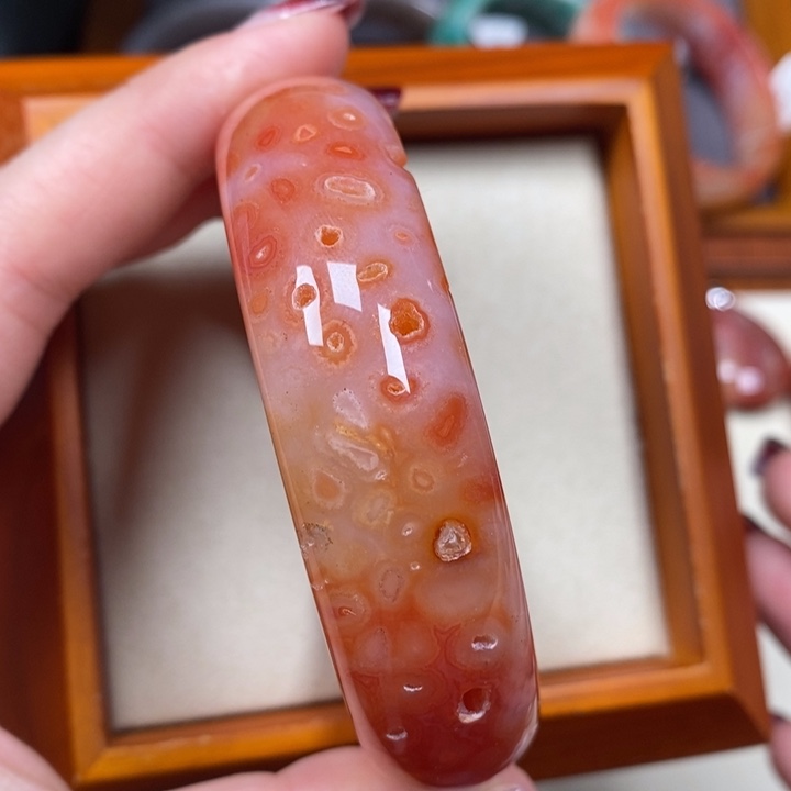 硅化珊瑚（珊瑚玉）手镯未镶嵌59.4