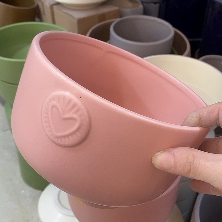 陶瓷花盆有孔 瑕疵介意勿拍 