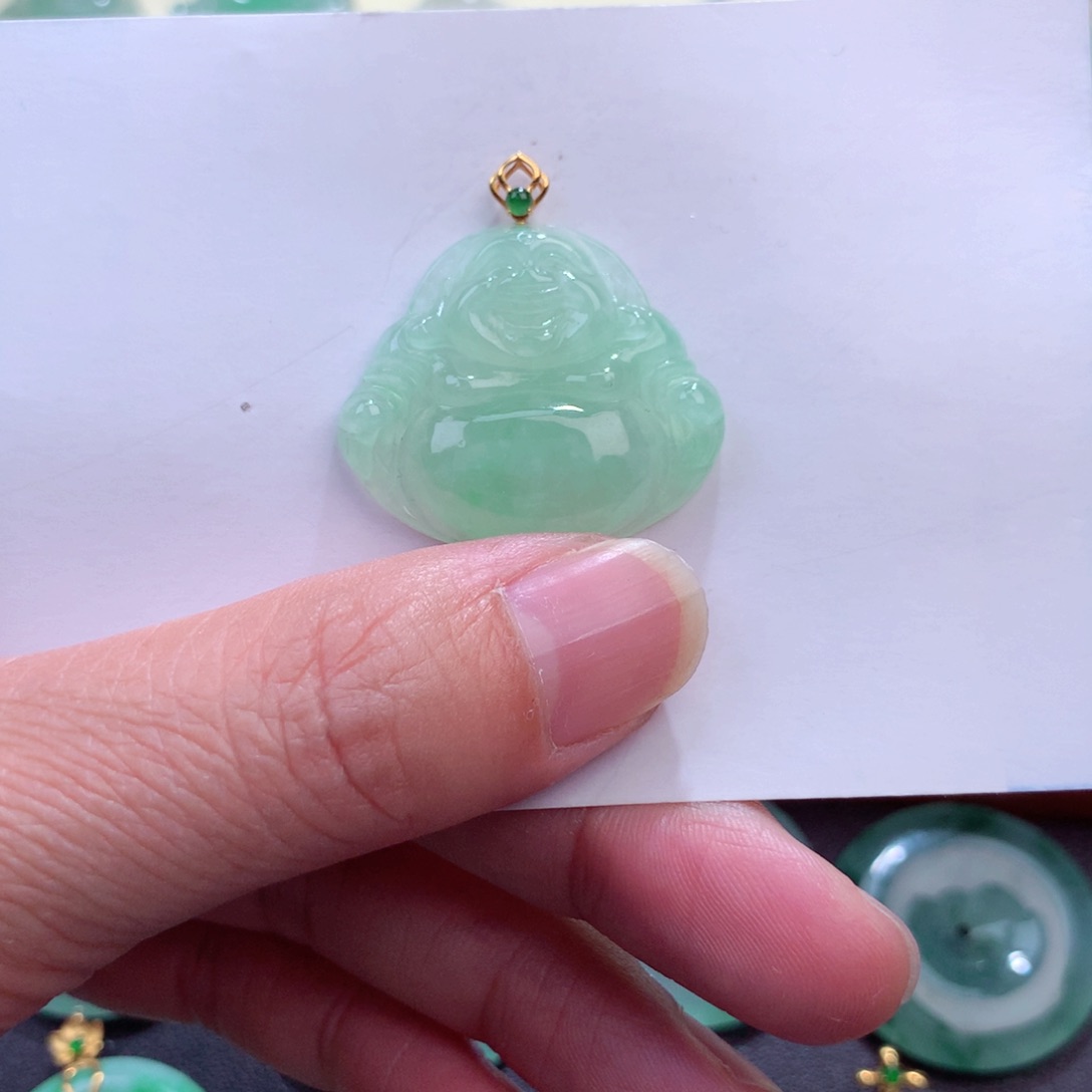 翡翠吊坠(不含链)18K金镶嵌
