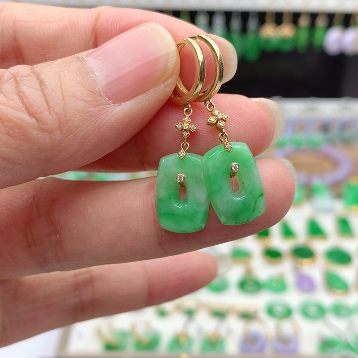 翡翠18K金镶嵌耳饰