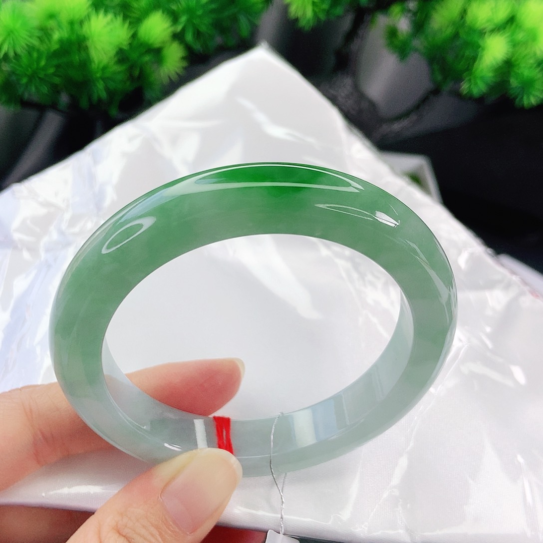 未镶嵌手镯翡翠58圈