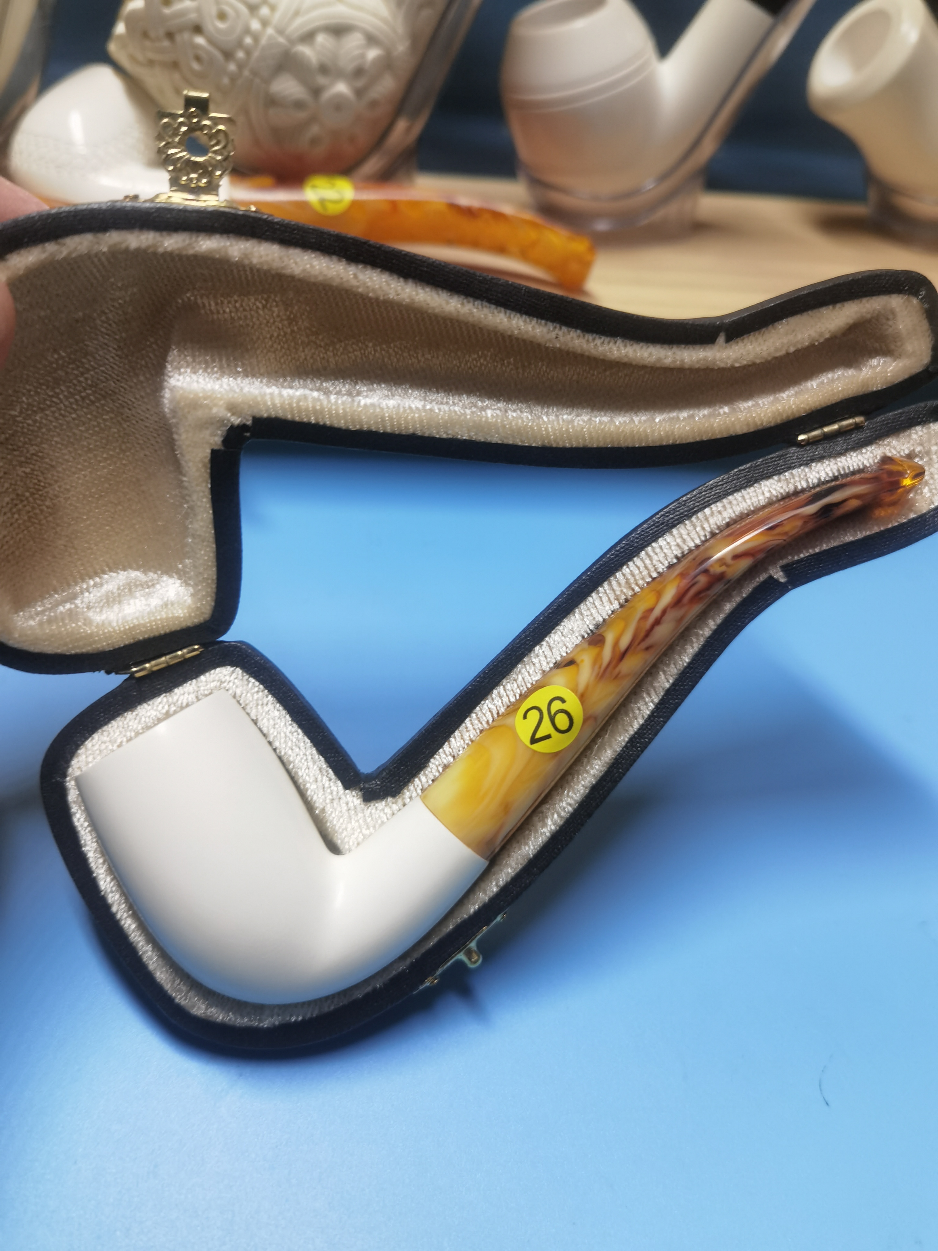 26号海泡石原石纯手工雕刻斗身烟斗2克左右草